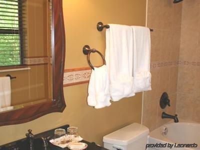 גטלינבורג The Foxtrot Bed And Breakfast חדר תמונה